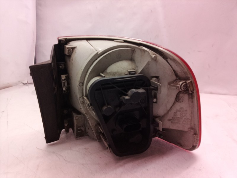 Recambio de piloto trasero izquierdo para volkswagen touareg (7la) tdi v6 referencia OEM IAM   