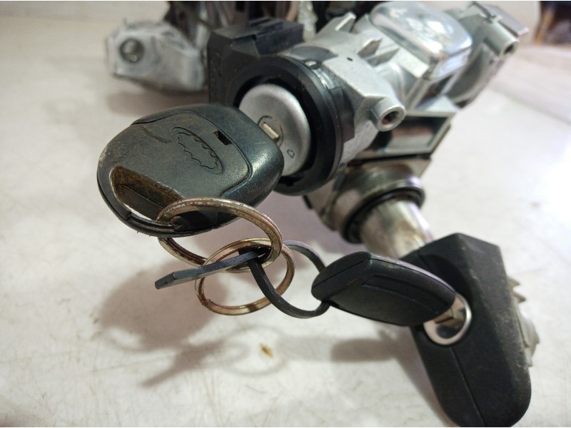 Recambio de columna direccion para ford focus berlina (cap) ambiente (d) referencia OEM IAM 4M513C529FB 4M513C529FB 4M513C529