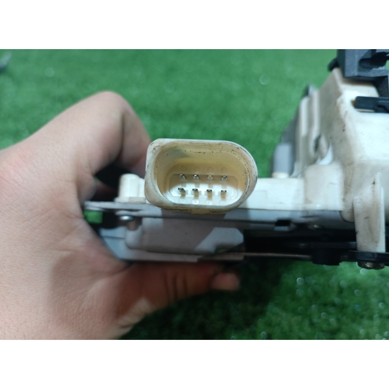 Recambio de cerradura puerta trasera izquierda para seat leon (1p1) sport limited referencia OEM IAM 1P0839015 1P0839015 1P08390