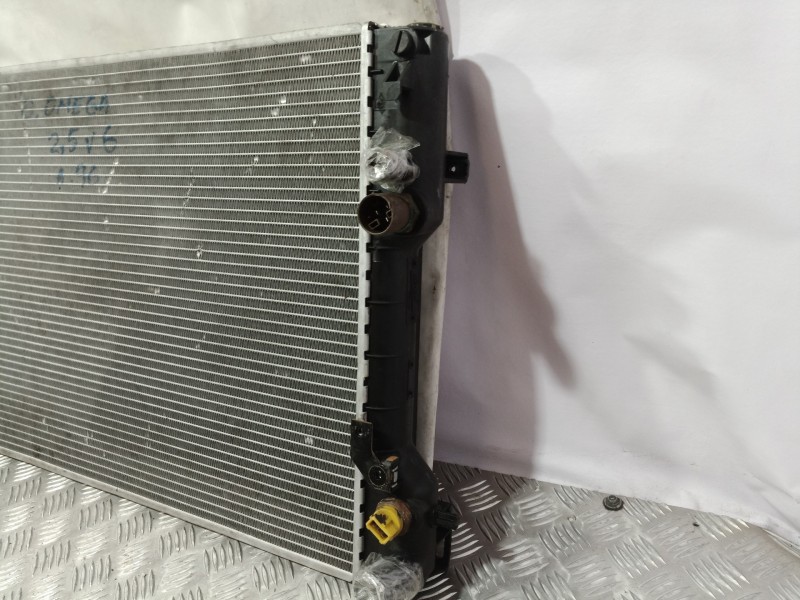 Recambio de radiador agua para opel omega b referencia OEM IAM 63073A 63073 63073