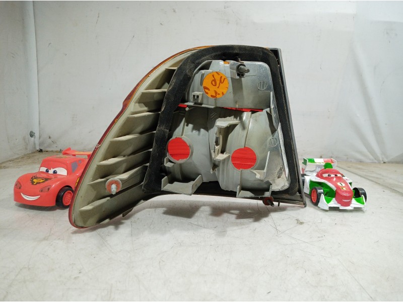 Recambio de piloto trasero derecho para bmw serie 3 berlina (e46) referencia OEM IAM 230022R1 230022R1 230022R1