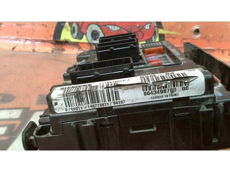Recambio de caja reles / fusibles para citroën c2 vtr referencia OEM IAM 9643498780 9643498780 9643498780
