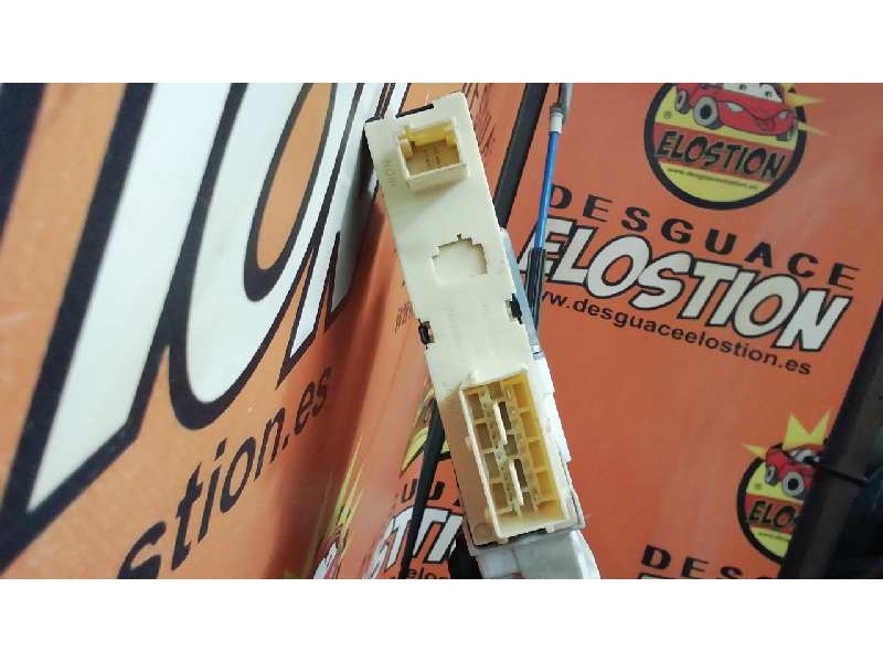 Recambio de elevalunas delantero izquierdo para peugeot 307 berlina (s2) referencia OEM IAM 9681587280  