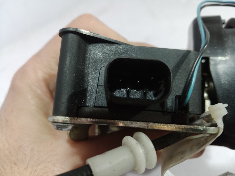 Recambio de cerradura puerta delantera izquierda para mercedes-benz vito combi 06.2003 referencia OEM IAM A6397201635  