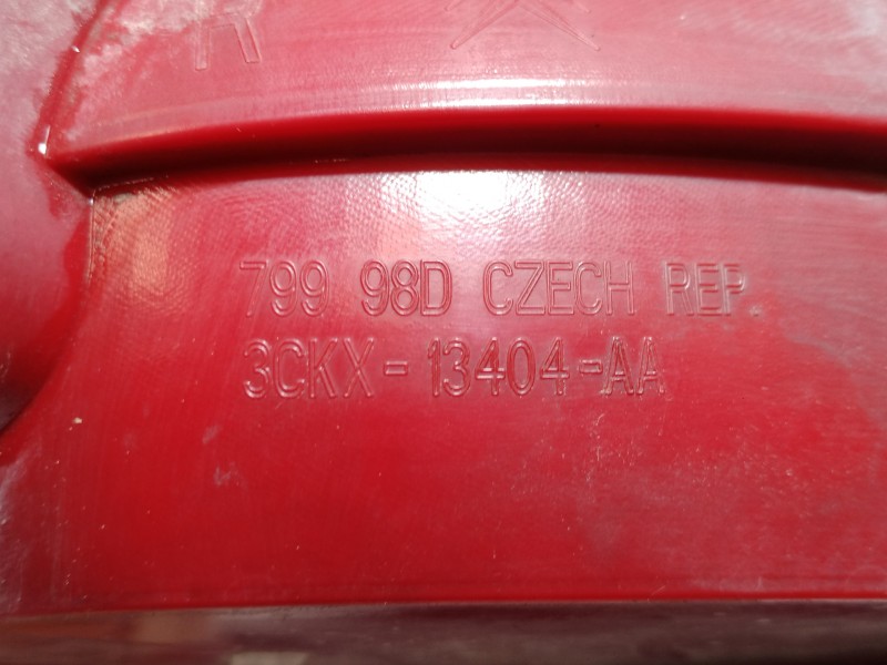 Recambio de piloto trasero derecho para citroën c2 vtr referencia OEM IAM 3CKX13N004AA 3CKX13N004AA 3CKX13N004