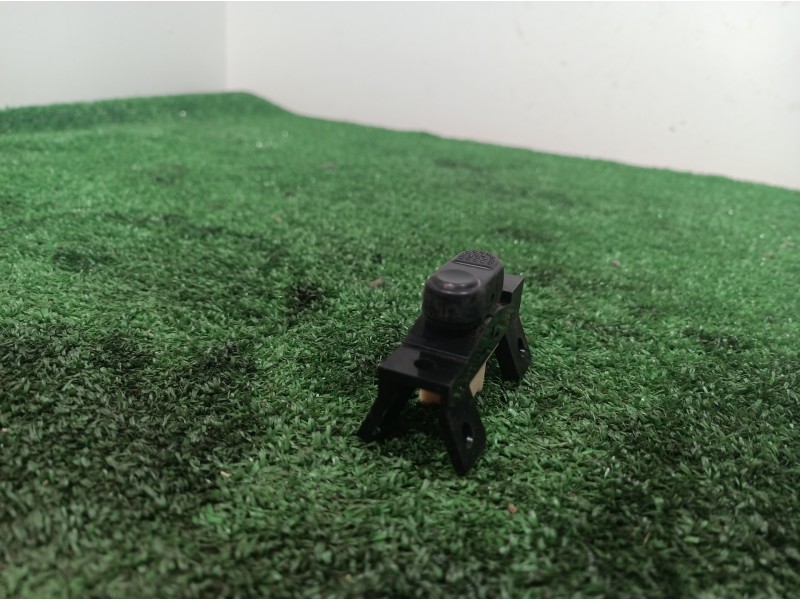 Recambio de mando elevalunas delantero derecho para mitsubishi colt (cj0) 1300 glx referencia OEM IAM   