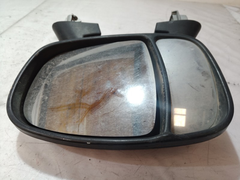 Recambio de retrovisor izquierdo para renault trafic caja cerrada (ab 4.01) doble cabina l1h1 2,7t referencia OEM IAM 010022 010
