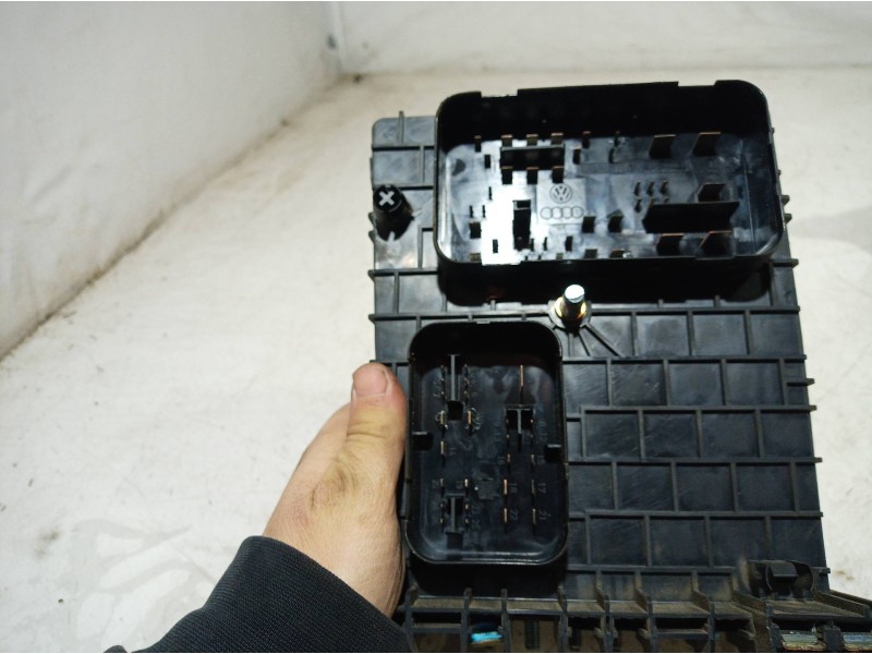 Recambio de caja reles / fusibles para seat altea (5p1) hot referencia OEM IAM 1K0937124 1K0937124 1K0937124