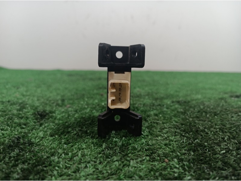 Recambio de mando elevalunas delantero derecho para mitsubishi colt (cj0) 1300 glx referencia OEM IAM   