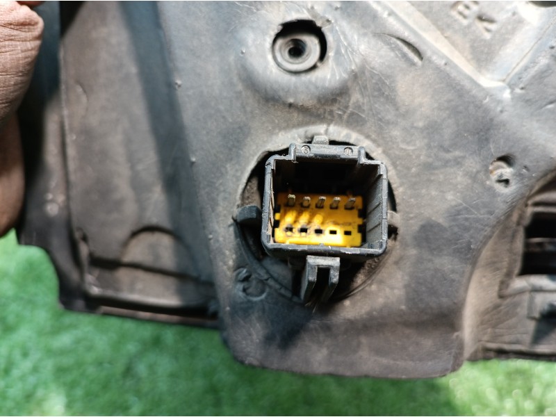 Recambio de retrovisor izquierdo para renault megane ii berlina 5p referencia OEM IAM   