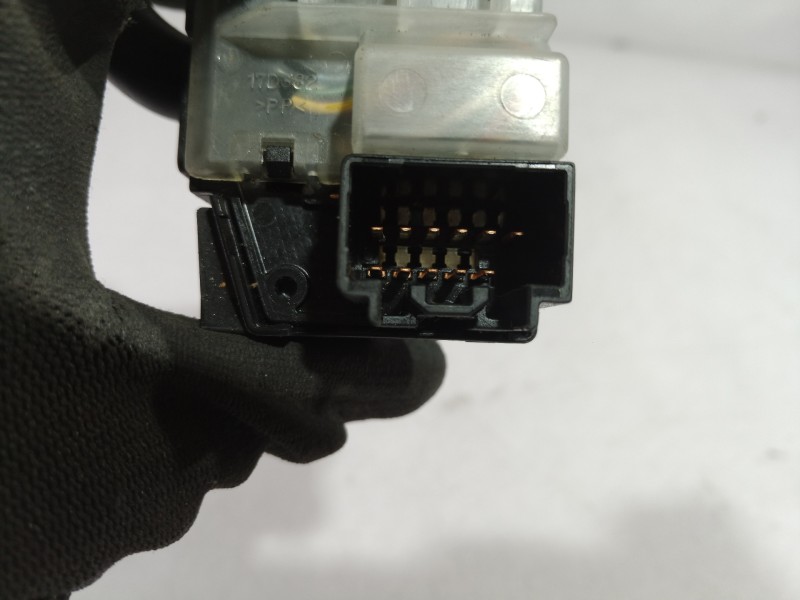 Recambio de mando limpia para citroën c3 sx referencia OEM IAM 17D682 17D682 17D682