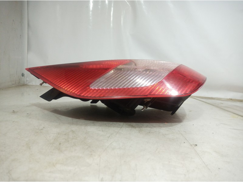 Recambio de piloto trasero izquierdo para renault scenic ii authentique referencia OEM IAM 8200127704E 8200127704E 8200127704E
