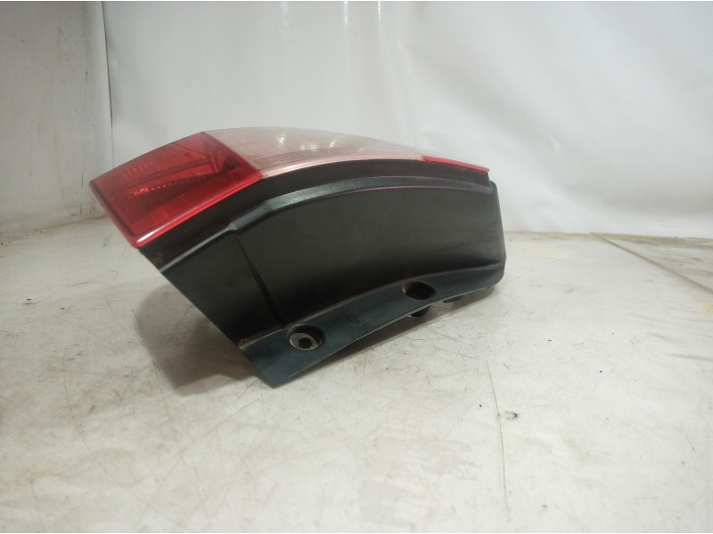 Recambio de piloto trasero izquierdo para renault scenic ii authentique referencia OEM IAM 8200127704E 8200127704E 8200127704E