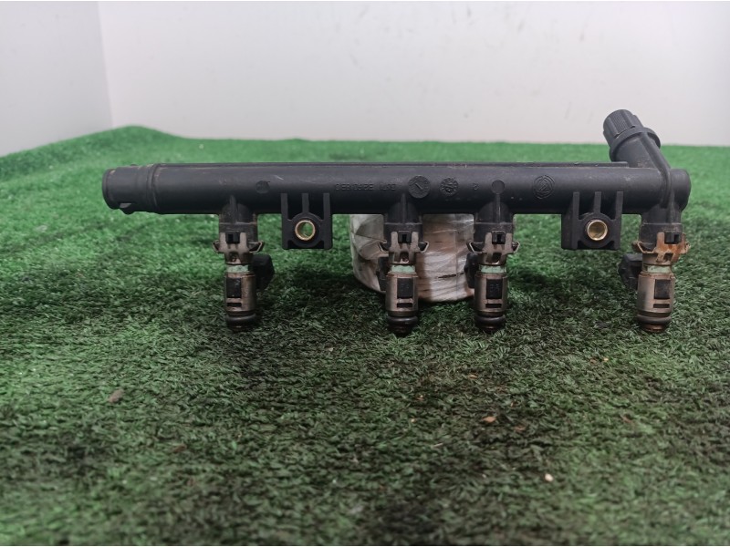 Recambio de rampa inyectora para fiat punto berlina (188) 1.2 8v referencia OEM IAM B67132190 B67132190 B67132190