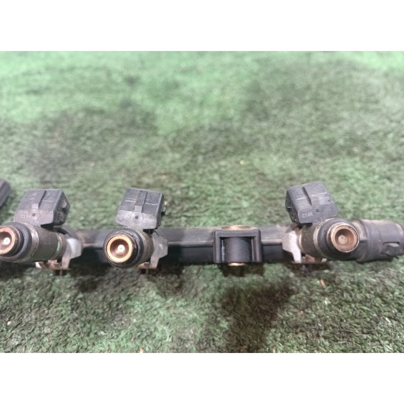 Recambio de rampa inyectora para fiat punto berlina (188) 1.2 8v referencia OEM IAM B67132190 B67132190 B67132190