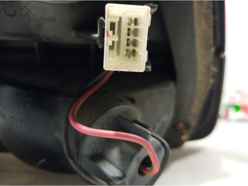 Recambio de piloto trasero izquierdo para mazda 626 berlina (ge) referencia OEM IAM 13261825 13261825 13261825 Recambio de piloto trasero izquierdo para mazda 626 berlina (ge) referencia OEM IAM 13261825 13261825 13261825