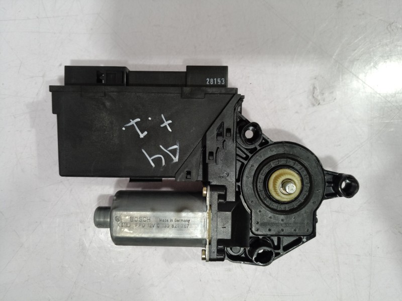 Recambio de motor elevalunas trasero izquierdo para audi a4 berlina (8e) referencia OEM IAM 0130821767 0130821767 0130821767