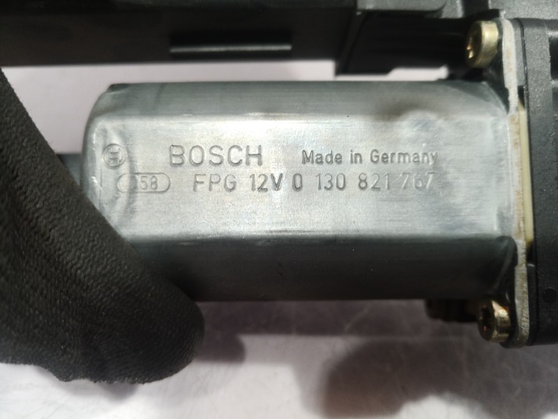 Recambio de motor elevalunas trasero izquierdo para audi a4 berlina (8e) referencia OEM IAM 0130821767 0130821767 0130821767