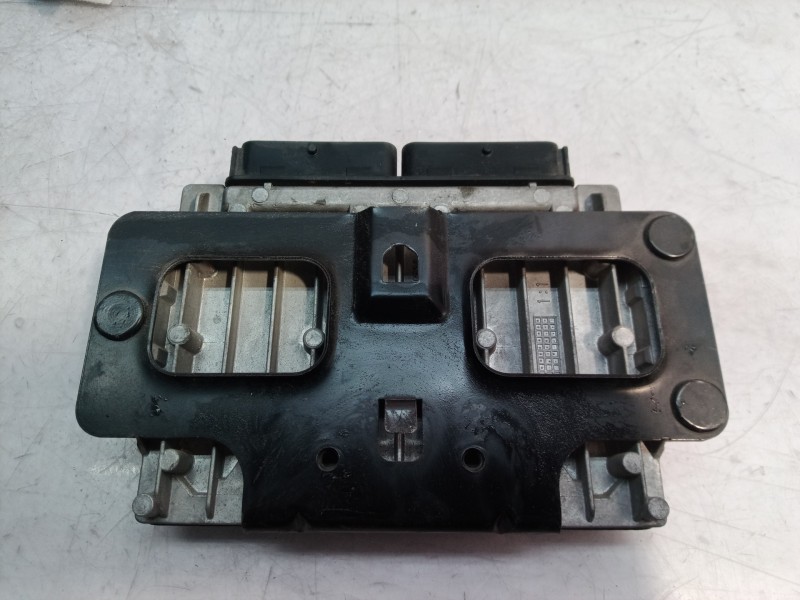 Recambio de centralita motor uce para daewoo nubira berlina classic se referencia OEM IAM 96378045 96378045 96378045