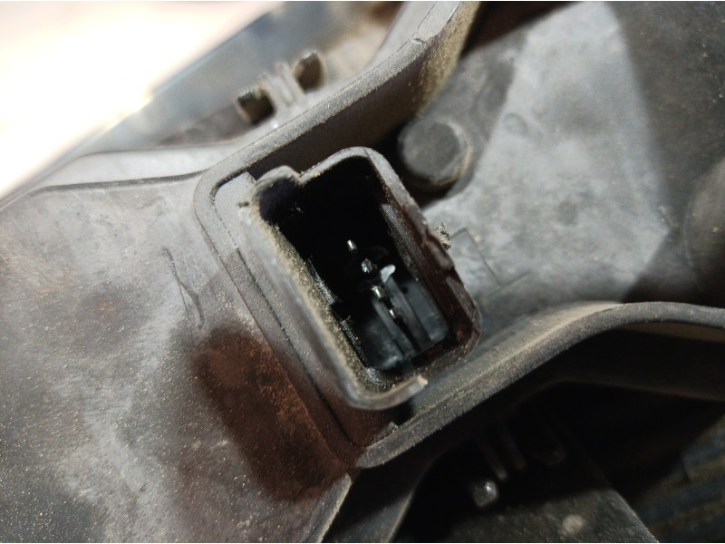 Recambio de piloto trasero izquierdo para renault megane ii berlina 5p referencia OEM IAM 8200073236 8200073236 8200073236