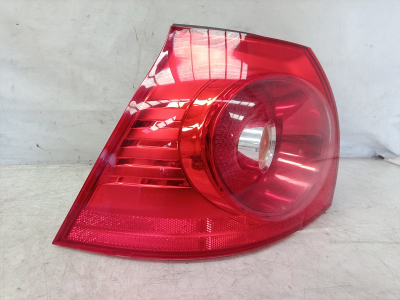 Recambio de piloto trasero izquierdo para volkswagen golf v berlina (1k1) highline referencia OEM IAM   