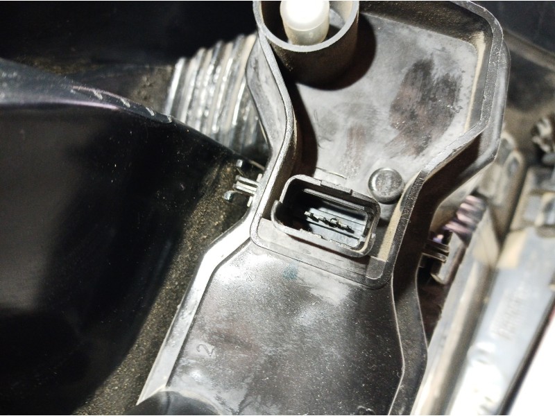 Recambio de piloto trasero derecho para renault megane ii berlina 5p referencia OEM IAM 8200073237 8200073237 8200073237