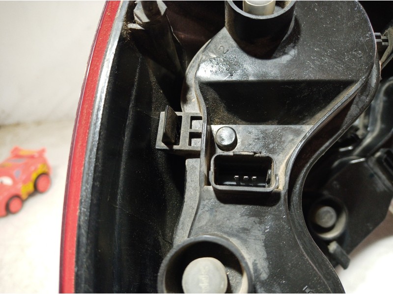 Recambio de piloto trasero derecho para renault megane ii berlina 5p referencia OEM IAM 8200073237 8200073237 8200073237