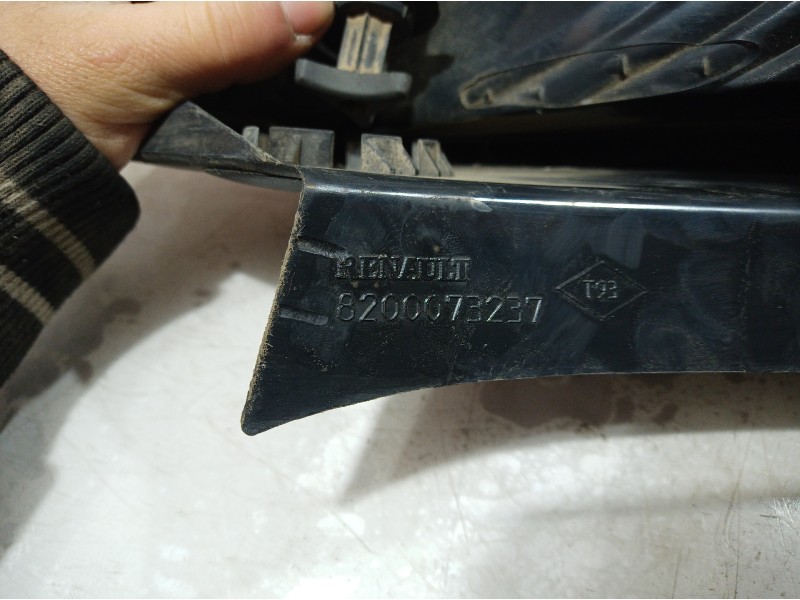Recambio de piloto trasero derecho para renault megane ii berlina 5p referencia OEM IAM 8200073237 8200073237 8200073237
