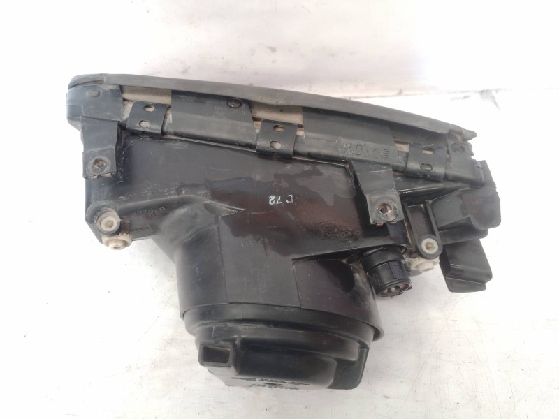 Recambio de faro derecho para audi 100 berlina (c4) referencia OEM IAM   
