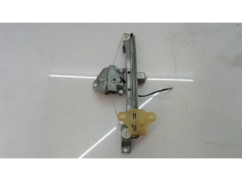 Recambio de elevalunas trasero izquierdo para renault captur helly hansen referencia OEM IAM 128001472B 128001472B 128001472B