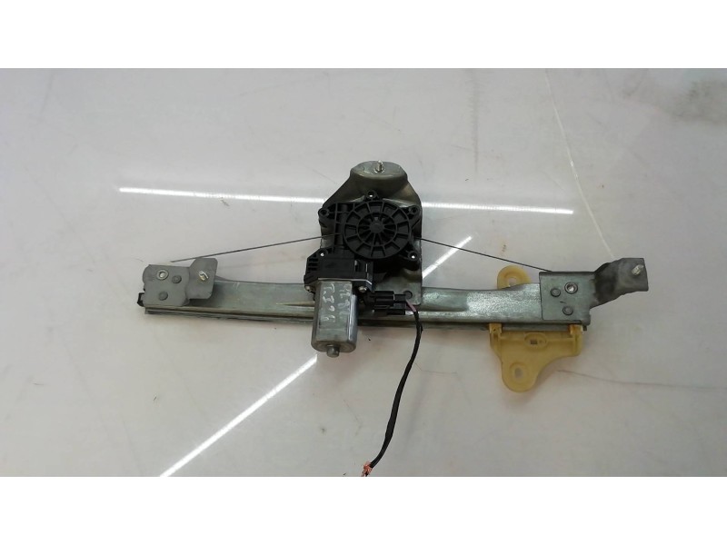 Recambio de elevalunas trasero izquierdo para renault captur helly hansen referencia OEM IAM 128001472B 128001472B 128001472B