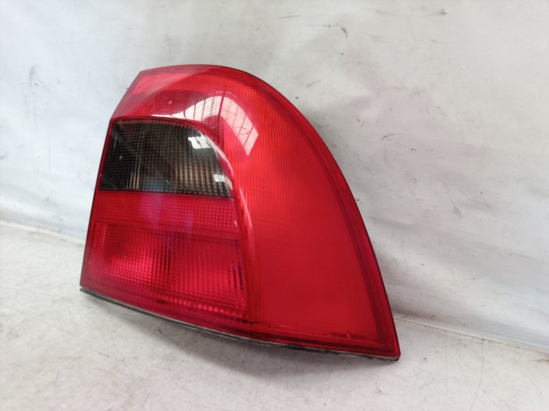 Recambio de piloto trasero derecho para opel vectra b berlina básico (1999) referencia OEM IAM   