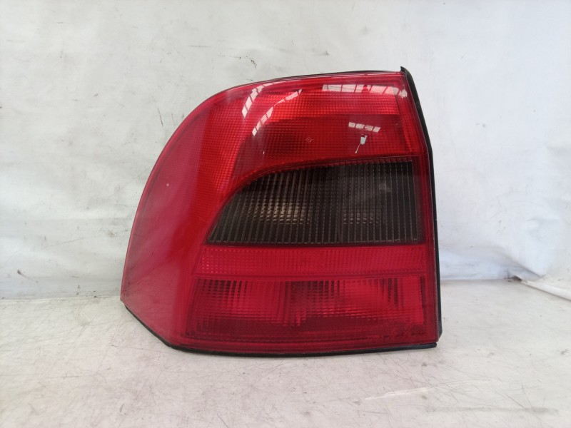 Recambio de piloto trasero izquierdo para opel vectra b berlina básico (1999) referencia OEM IAM   