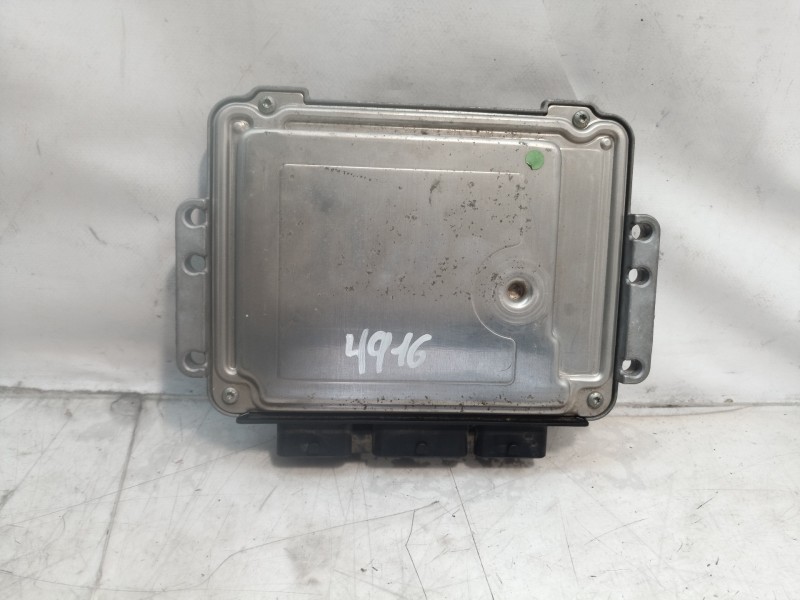 Recambio de centralita motor uce para citroën c5 berlina attraction referencia OEM IAM 9656974780 9656974780 0281011561