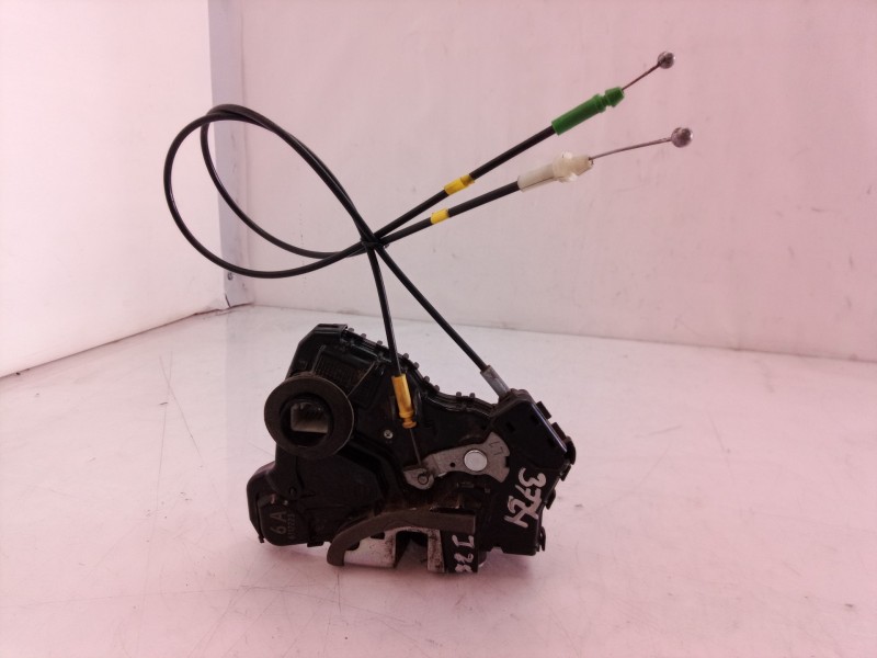 Recambio de cerradura puerta delantera izquierda para toyota auris luna referencia OEM IAM A046693 A046693 A046693