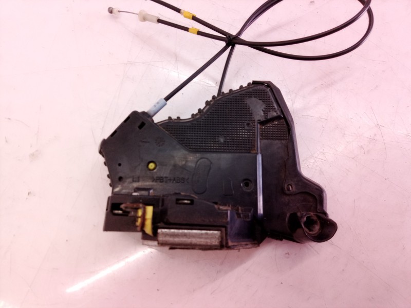 Recambio de cerradura puerta delantera izquierda para toyota auris luna referencia OEM IAM A046693 A046693 A046693