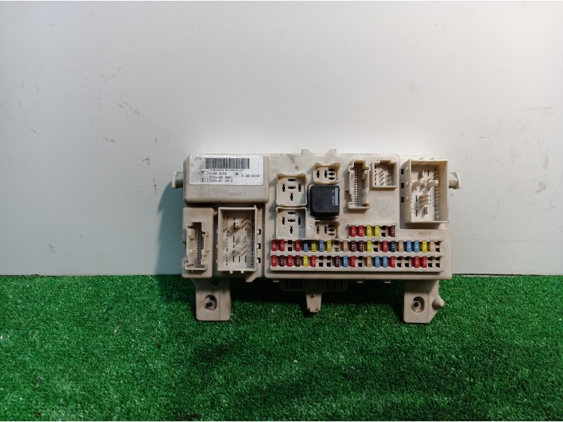 Recambio de caja reles / fusibles para ford focus berlina (cap) ambiente (d) referencia OEM IAM 4M5T14A073BF 4M5T14A073BF 4M5T14