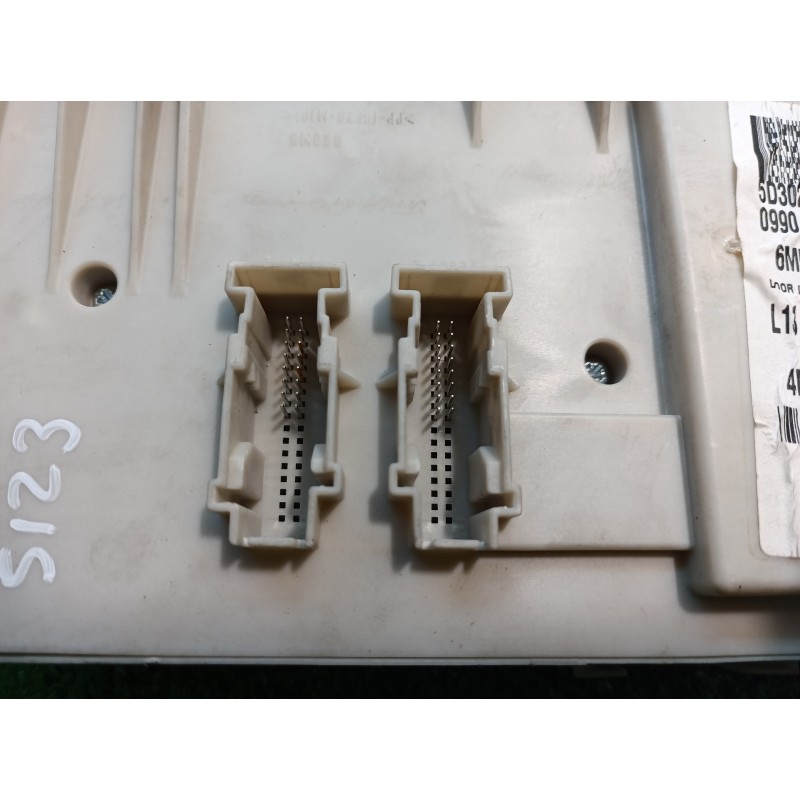 Recambio de caja reles / fusibles para ford focus berlina (cap) ambiente (d) referencia OEM IAM 4M5T14A073BF 4M5T14A073BF 4M5T14