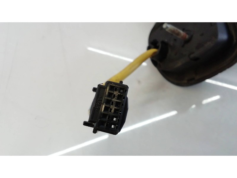 Recambio de retrovisor derecho para renault captur helly hansen referencia OEM IAM   