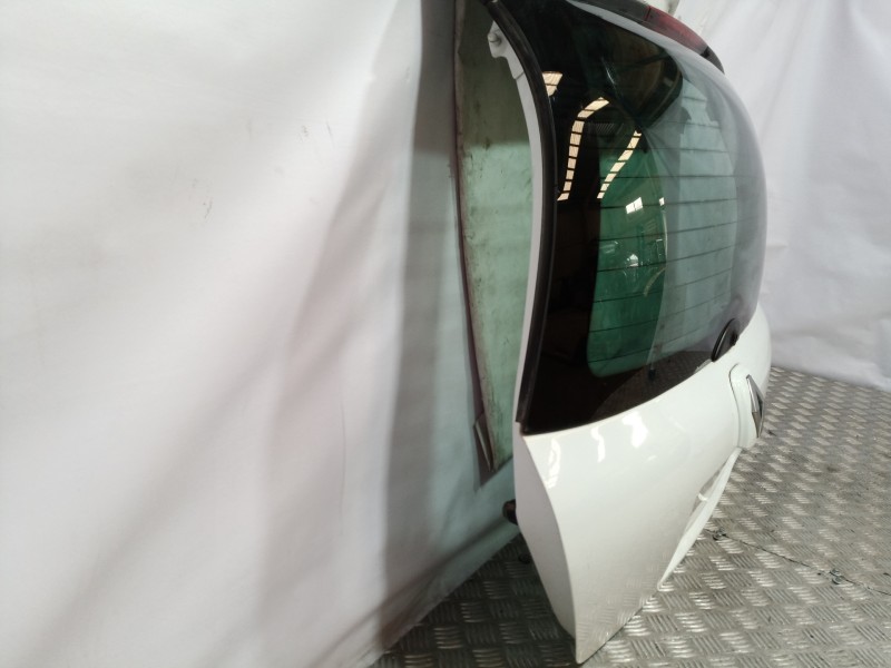 Recambio de porton trasero para renault clio ii fase ii (b/cb0) authentique referencia OEM IAM   