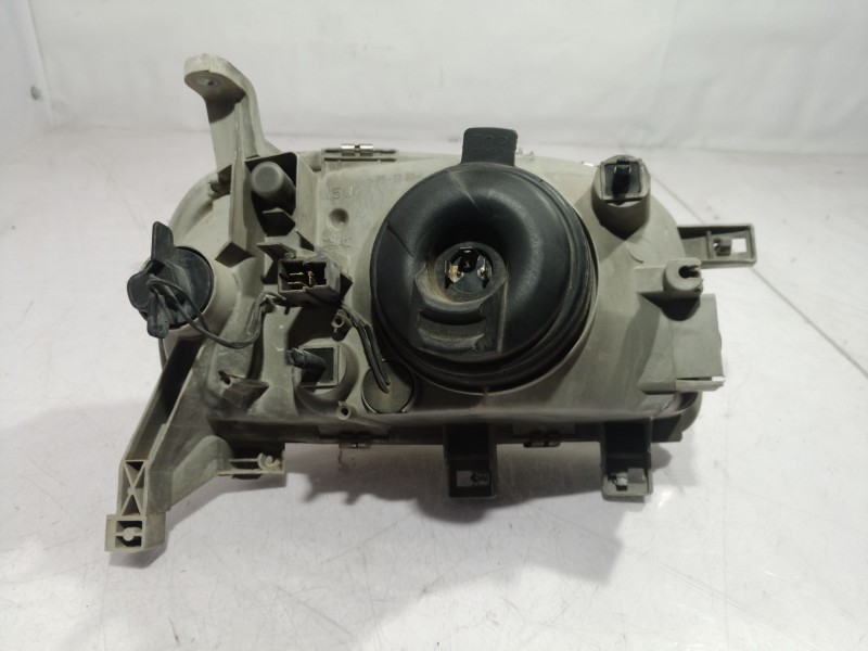 Recambio de faro izquierdo para nissan micra (k11) referencia OEM IAM 88200176 88200176 88200176
