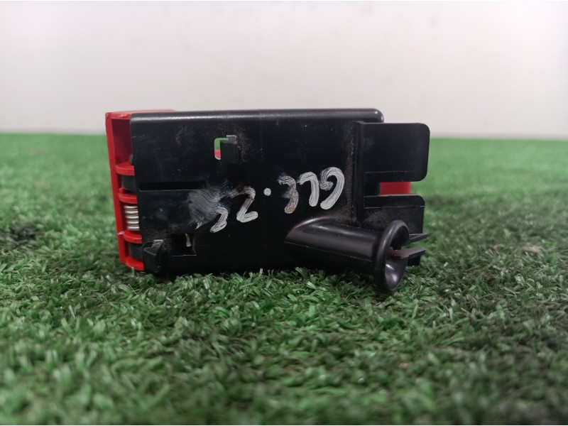 Recambio de tirador capot para mercedes-benz clase gle (w166) referencia OEM IAM A2048800900 A2048800900 A2048800900