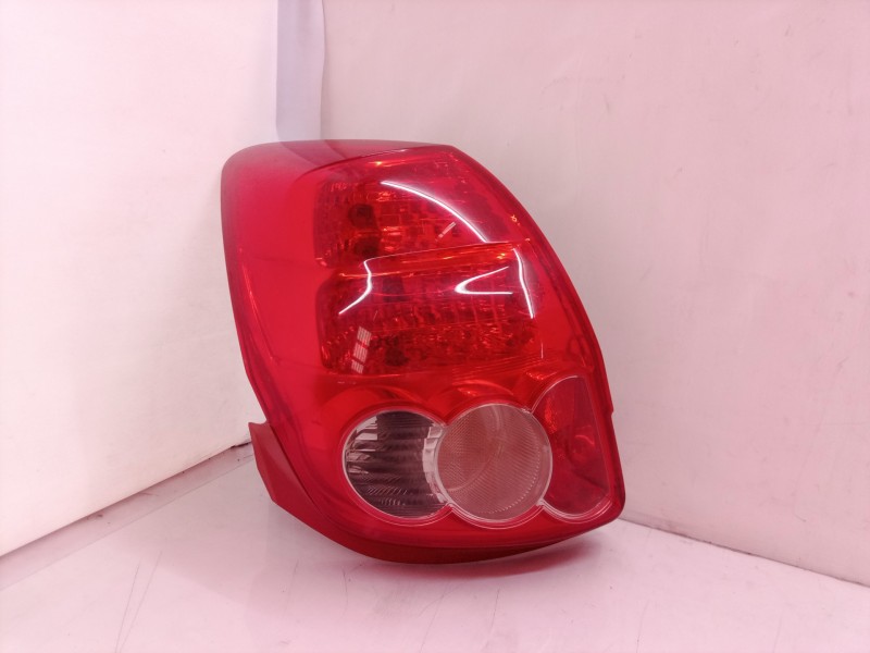 Recambio de piloto trasero derecho para toyota auris luna referencia OEM IAM 8155112A00  