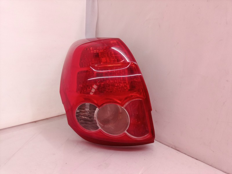 Recambio de piloto trasero derecho para toyota auris luna referencia OEM IAM 8155112A00  