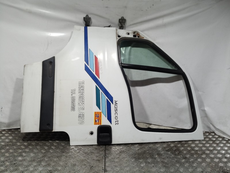 Recambio de puerta delantera izquierda para renault mascott fg 150. 35/55/65 cabina individual referencia OEM IAM   