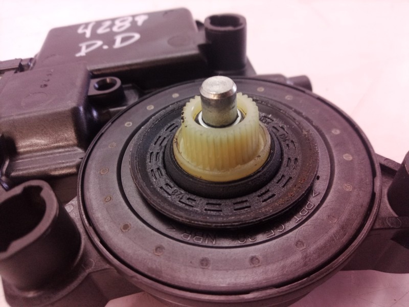 Recambio de motor elevalunas delantero derecho para volkswagen polo (6r1) advance referencia OEM IAM 6R0959802T 6R0959802 013082