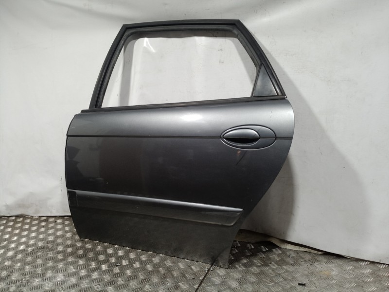 Recambio de puerta trasera izquierda para citroën c5 berlina attraction referencia OEM IAM   