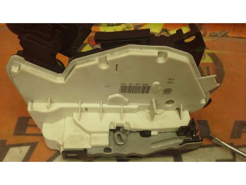 Recambio de cerradura puerta delantera derecha para seat toledo (kg3) style referencia OEM IAM 5E1837016A 5E1837016A 5E1837016