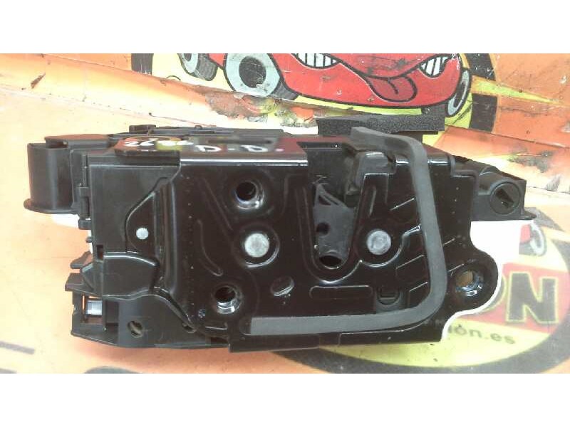 Recambio de cerradura puerta delantera derecha para seat toledo (kg3) style referencia OEM IAM 5E1837016A 5E1837016A 5E1837016