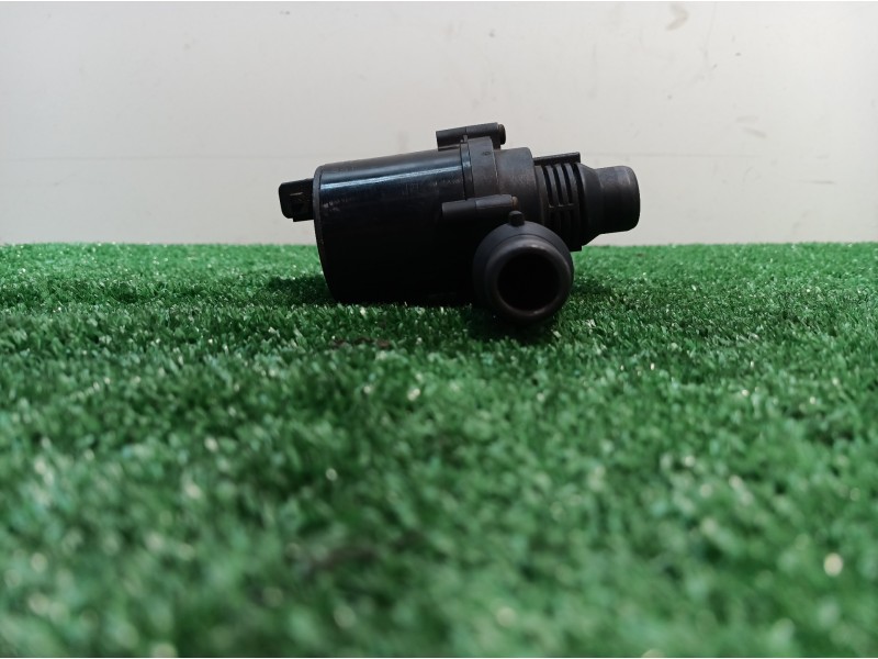 Recambio de bomba agua para bmw x5 (e53) referencia OEM IAM 64116913489 64116913489 64116913489